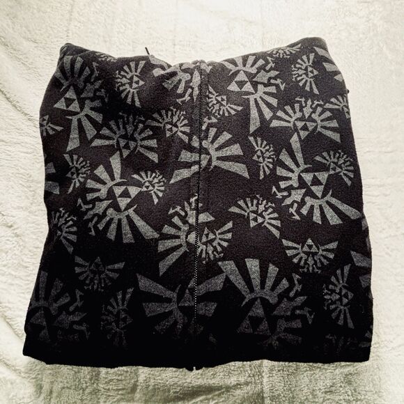 Legend of Zelda Twilight Princess AOP Hylian Crest Black Zip Hoodie XS RARE - Picture 14 of 14